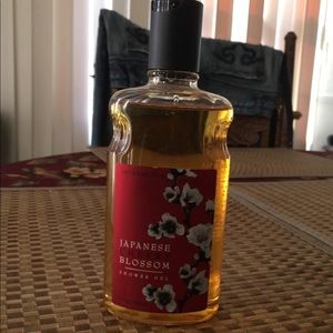 Bath & Body Japanese Cherry Blossom Shower Gel